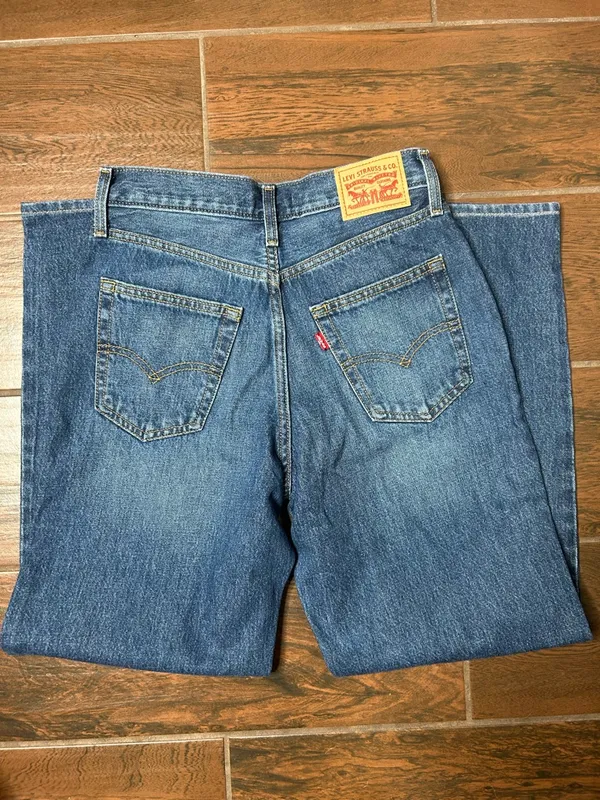 Levi’s Wide Leg 94 Blue Baggy Denim Jeans - Image 4