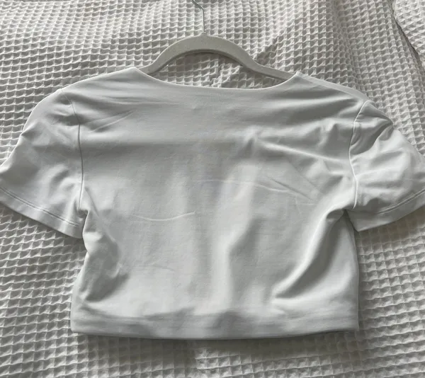 Aritzia Contour crew shirt - Image 2