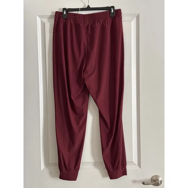 Old Navy Burgundy Joggers SleekTech Go-Dry Performance Pants‎ Large - Image 3
