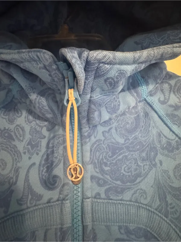 lululemon athletica Scuba Hoodie Blue Paisley- 4 - Image 6