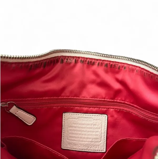 Coach White Perri soft pebble leather shoulder bag - Image 7