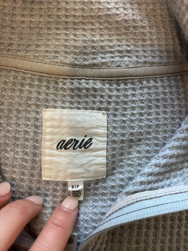 Aerie zip up - Image 3