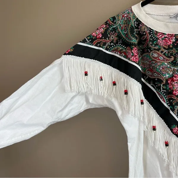 ✨ Vintage‎ Hazelwood Exclusive Women’s White Western Fringe Top Small - Image 4
