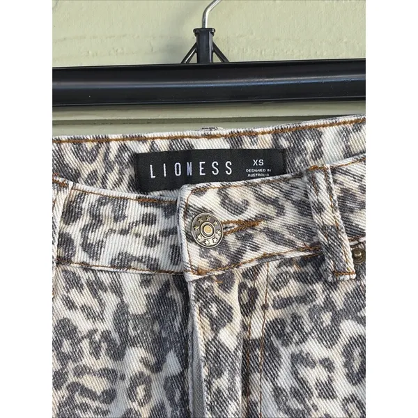 Lioness Leopard Cheetah Animal Print Denim 100% Cotton Jeans Pants Womens XS - Image 6