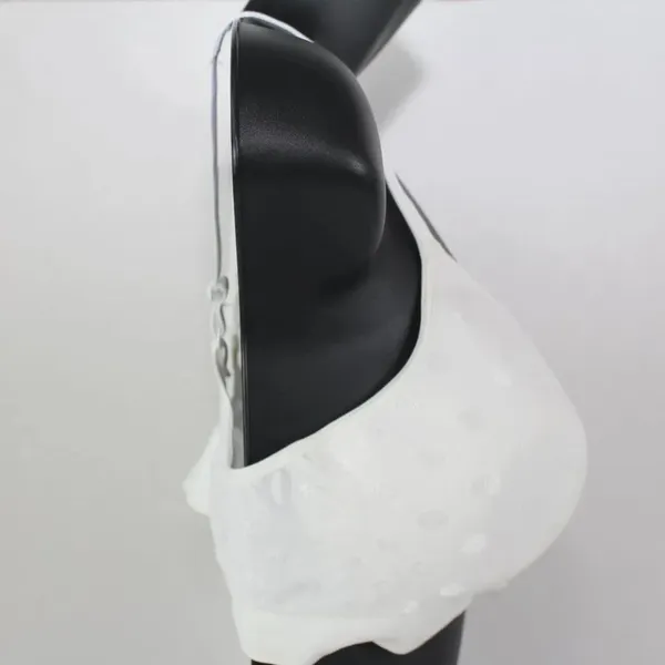 ladies NWT HANES Bra - Image 2