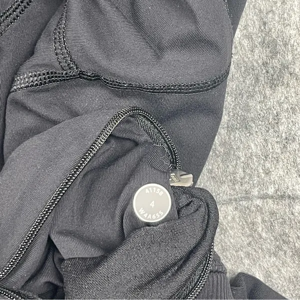 Lululemon‎ Athletica Pump it Up Jacket Size 4 - Image 9