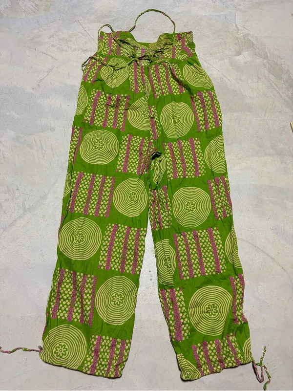 Urban outfitters Green & Pink Printed jumpsuit small - Image 8
