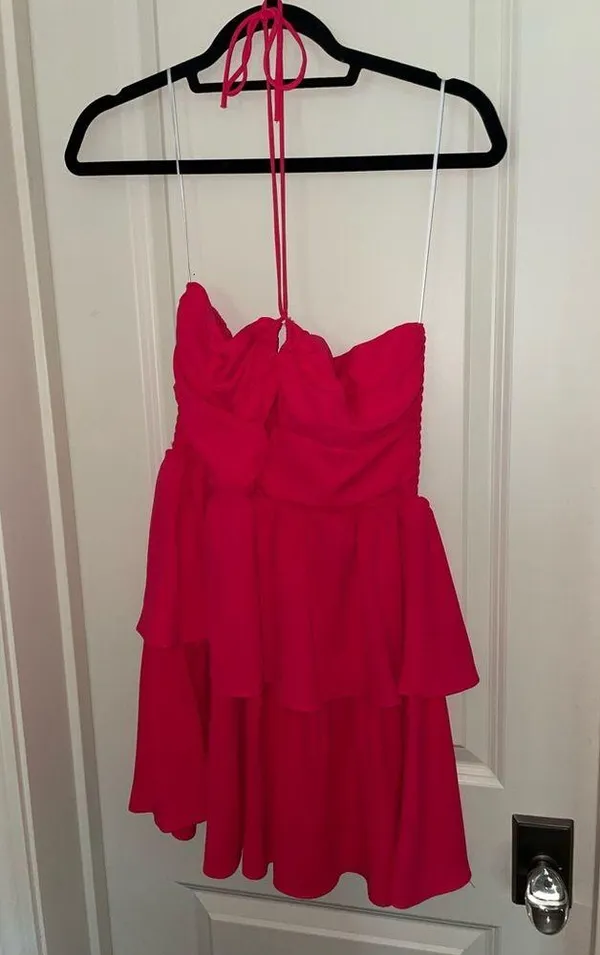 AMANDA UPRICHARD X Shawnett Dress In Fuchsia - Image 4