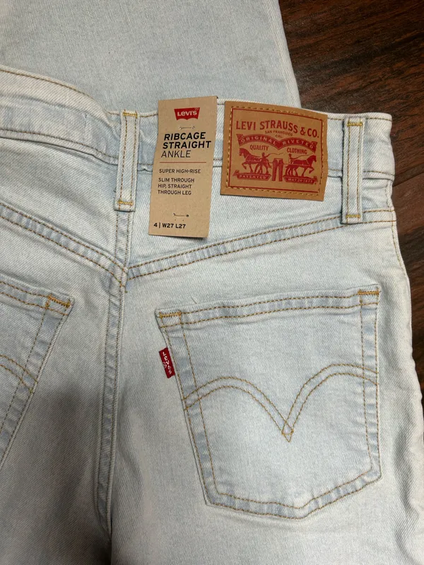 Levi’s Ribcage Straight Ankle Denim Light Wash High Rise Distressed Jeans - Image 4