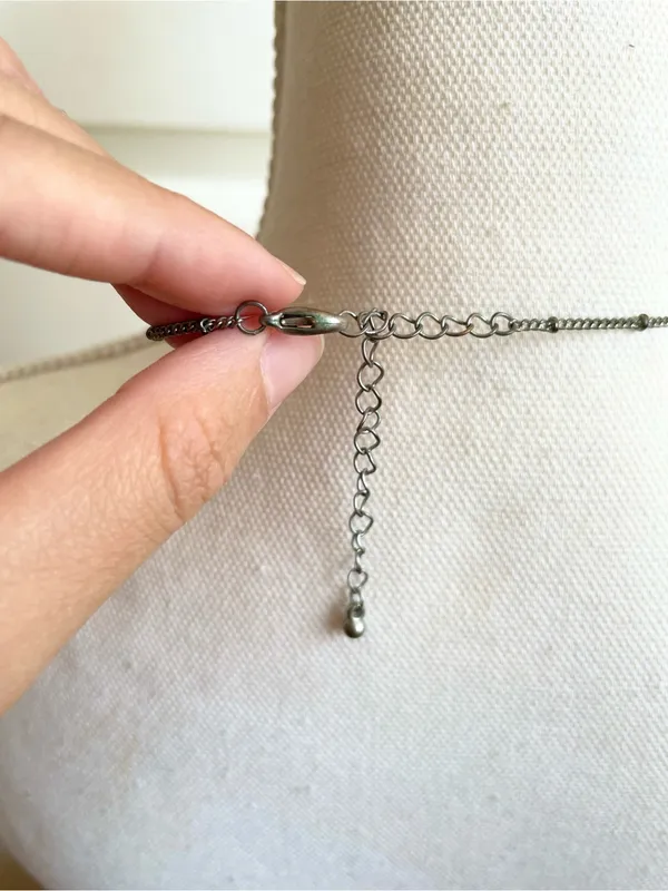 Women’s Long Necklace Silver-tone Sparkly Teardrop Filigree Adjustable - Image 5