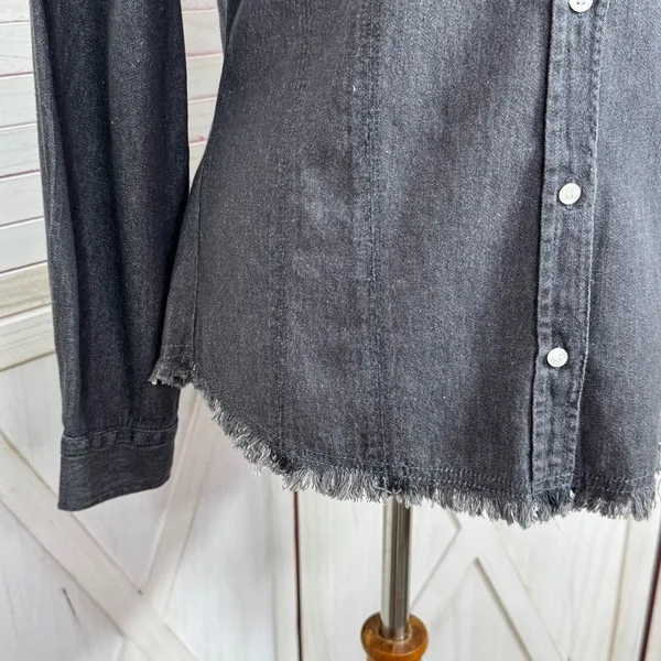 True Freedom Lace Trim Raw Edge Denim Button Up Shirt‎ Gray Black Small - Image 6