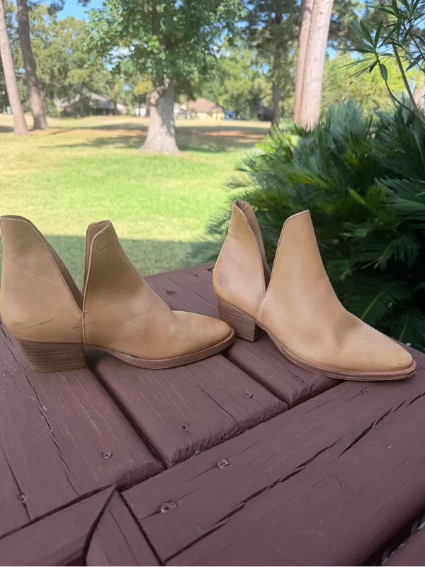 Free People Charm Double V Tan Leather Ankle Boots Size 6 Retail $148 - Image 7