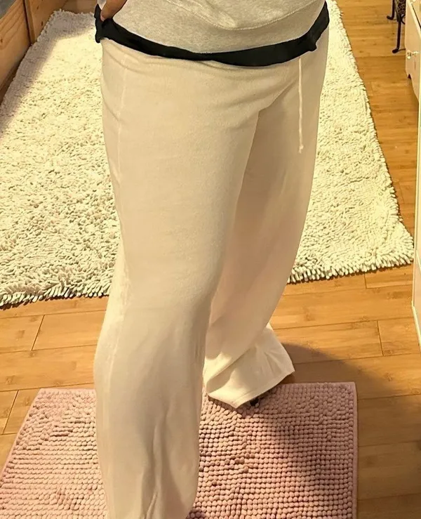 Cream White Wide Leg Sweatpants Size Medium - Image 2