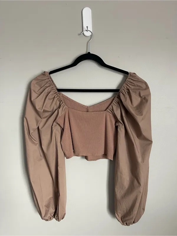 ABERCROMBIE & FITCH Taupe Lantern Sleeve Knit Crop Top Sz M - Image 4