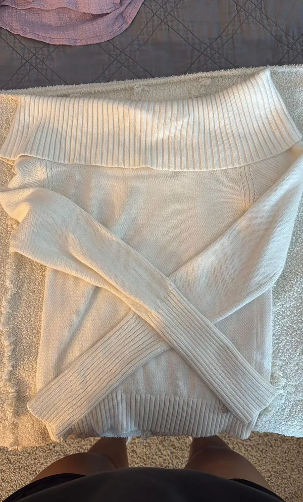 Aritzia Sunday Best Topaz Sweater - Image 5