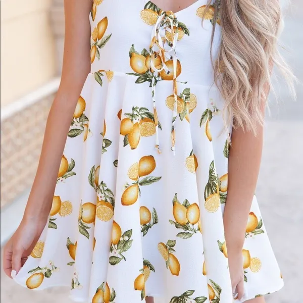 ✨HP✨French Lemon Dress✨ White Size M - Image 4
