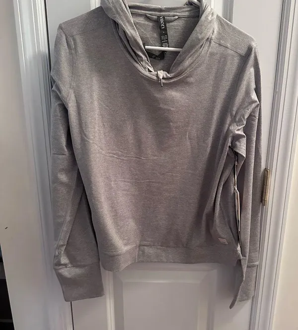 🛑Sold🛑Vuori Halo Essential Hoodie Size Large - Image 8
