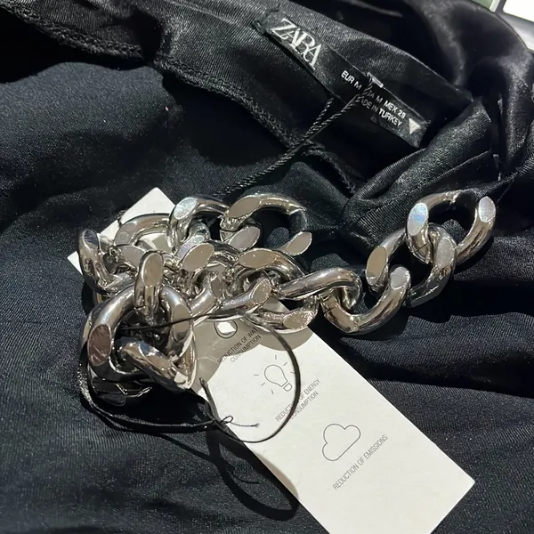 NWT Zara Woman Satin Effect Asymmetric Chain Top Black Top Size M Blogger Fave - Image 10