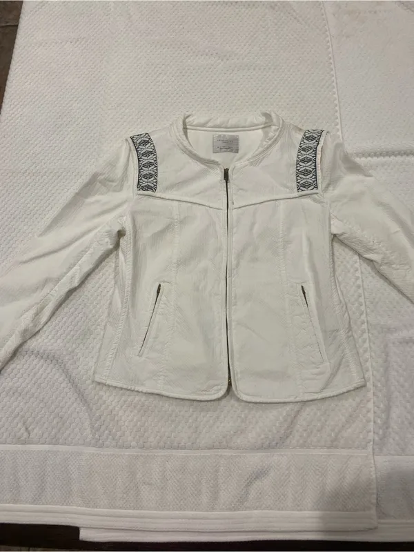 Zara White Textured Zip-Front Jacket with Patterned Trim - Image 2