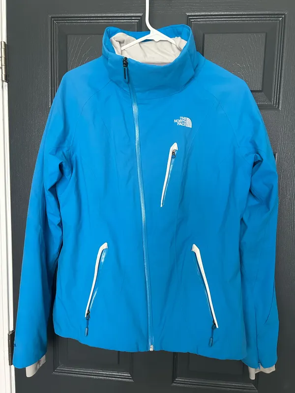 The North Face Women's Blue Hyvent Jacket - Image 2