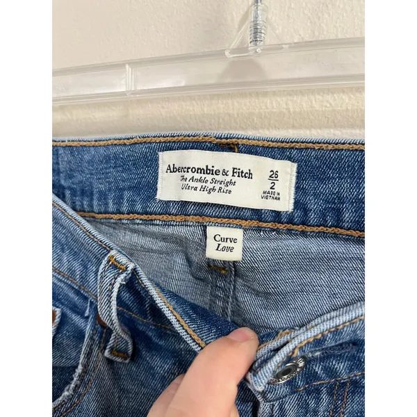 Abercrombie Curve Love Ultra High Rise Ankle Straight Jeans Size 26/2‎ - Image 4