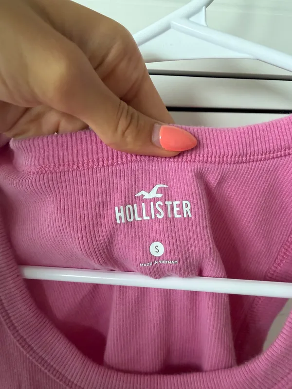 Pink hollister scoop neck tank top - Image 3