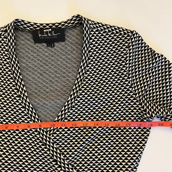 Nicole Miller Collection‎ Claudette Knit Wrap Sweater Dress L Geometric Ruffles - Image 9
