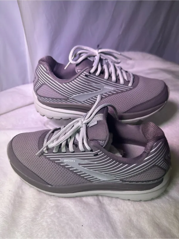 Brooks Women's Lavender Athletic Walking Shoe with White Accents - Image 3
