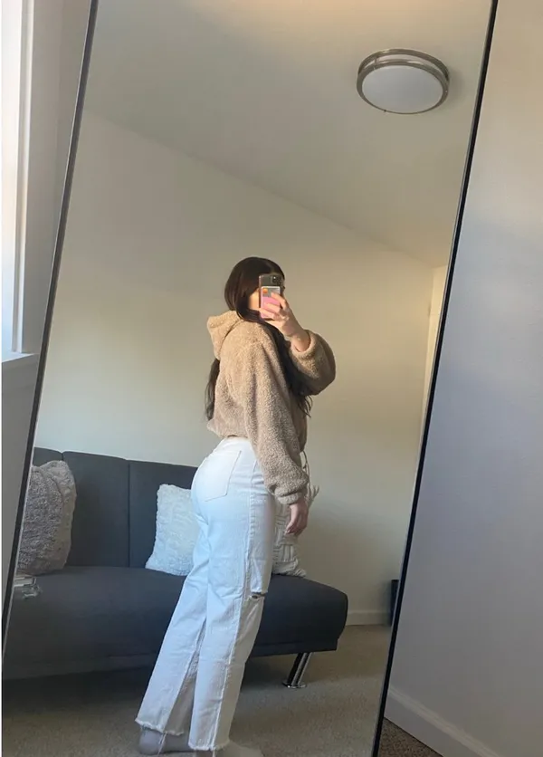 Boutique Crop cozy hoodie - Image 3