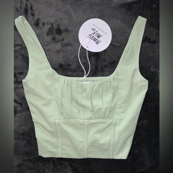 Princess Polly Leighton Top in Green Size 0 New with tag - Image 5