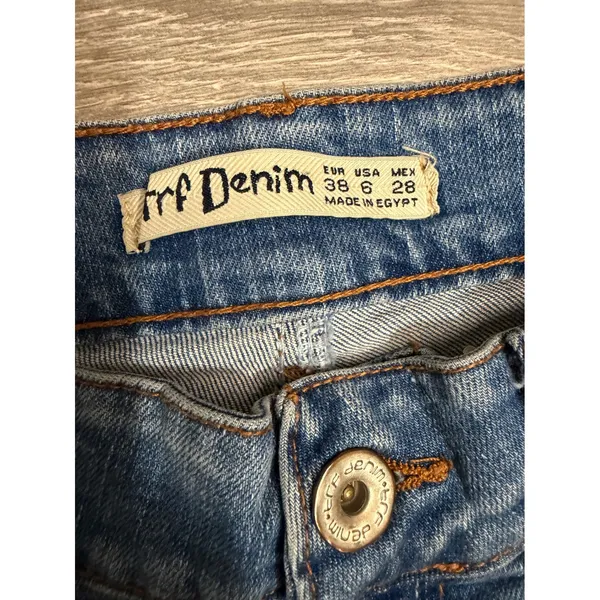 Zara TRF Denim Women Flare Jeans Size 6 Medium Wash‎ Blue Low Rise 30x29 Y2K - Image 3
