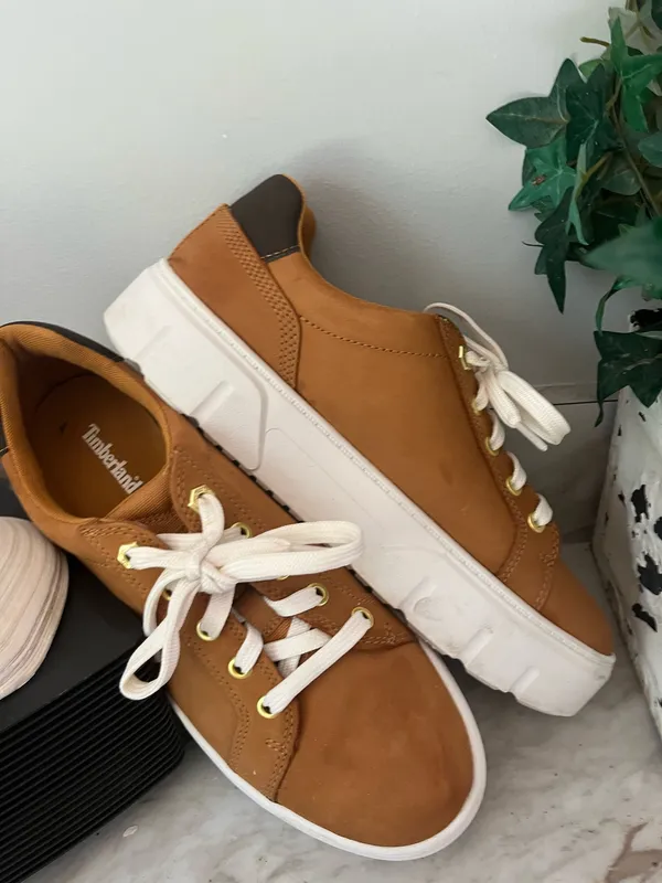 Timberland Women’s sneakers size 9.5 - Image 4