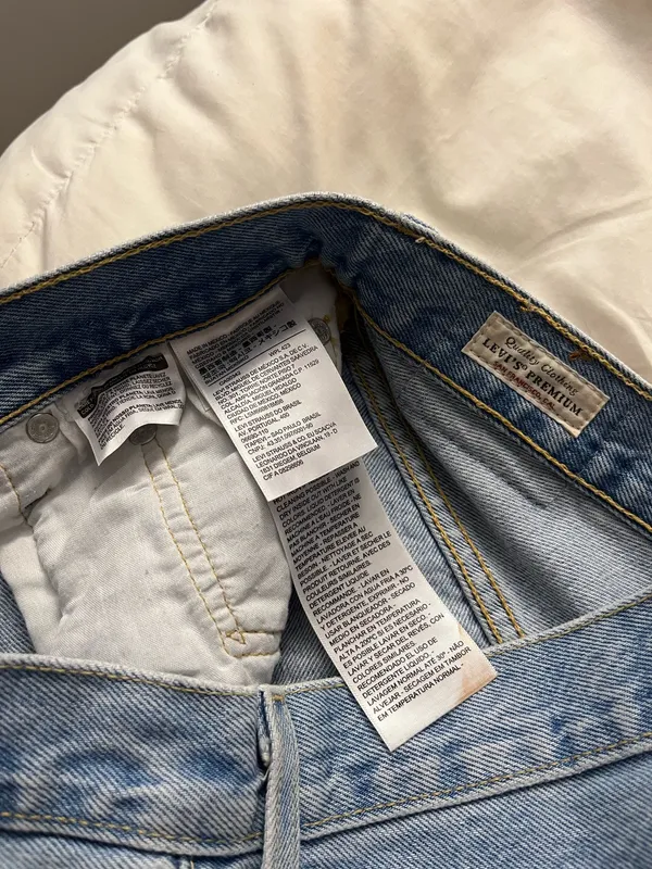 Levi's 501 Shorts - Image 3