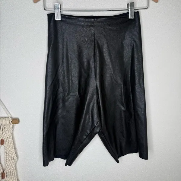 Commando Faux Leather Bike Shorts Black Women’s Small NWT High Rise Biker - Image 4