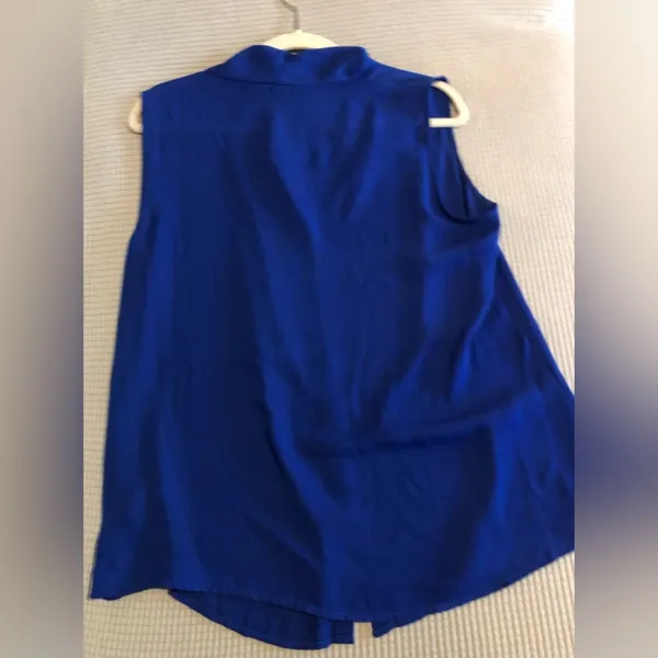 Apt 9 XL royal blue sleevles Blouse - Image 2
