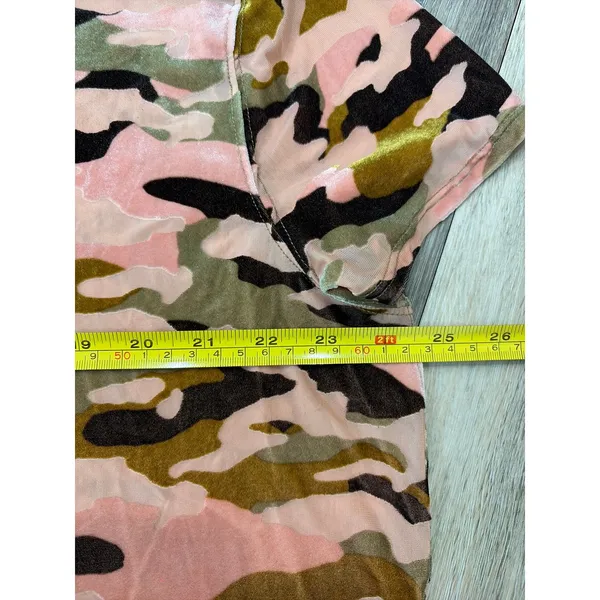 We The Free Pink Camo Crewneck Tee Short Sleeve T-Shirt XS - Image 4