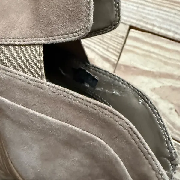 Vince Camuto Gardenia booties size 8 - see pics for wear - Image 6