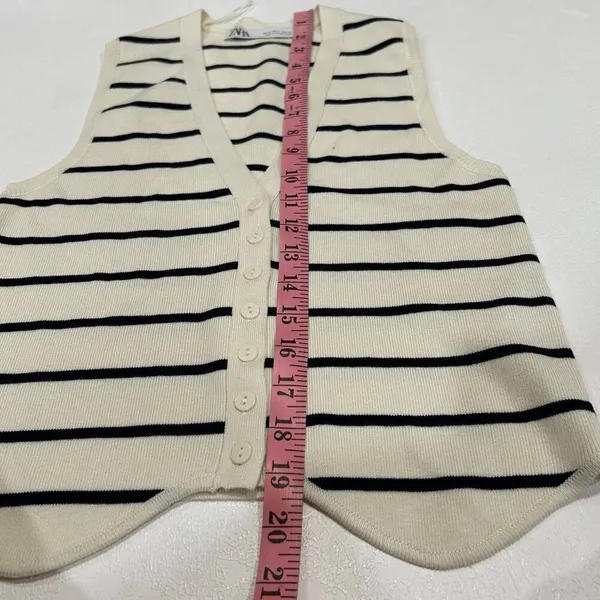 ZARA Striped Knit Button Front Sweater Vest Size Small Cream Navy - Image 5