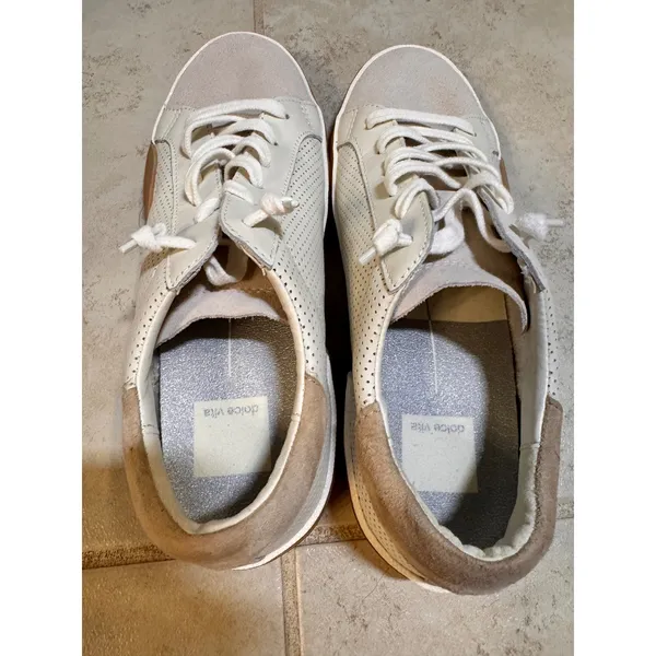 Dolce Vita Womens Perforated Leather Suede Low Top Sneakers Cream Tan Size‎ 7 - Image 4