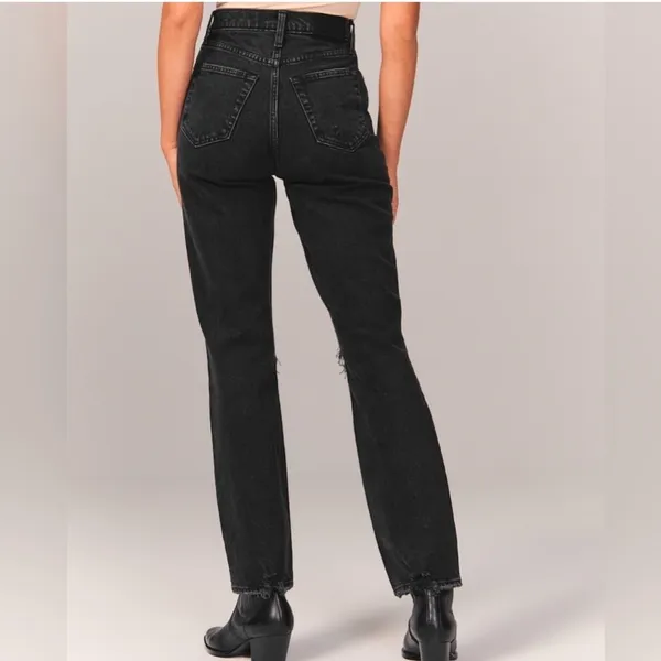 Abercrombie & Fitch A&F Curve Love ‘90s Straight Ultra High Rise Black‎ Jeans 24 - Image 3
