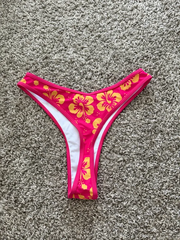 Amazon Bikini Set - Image 4
