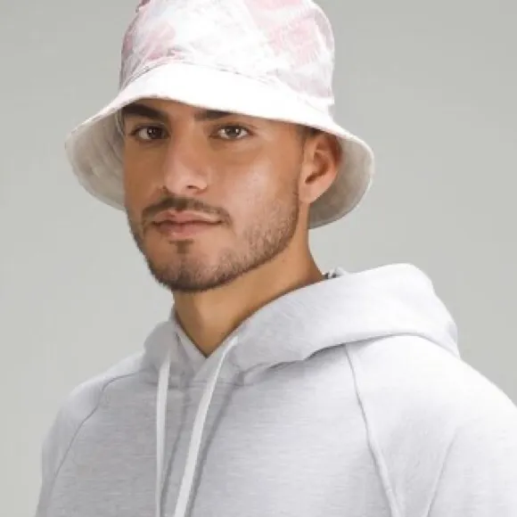 Lululemon NWT S/M Both Ways Reversible Bucket Hat in Manifesto Print &‎ Bone - Image 3