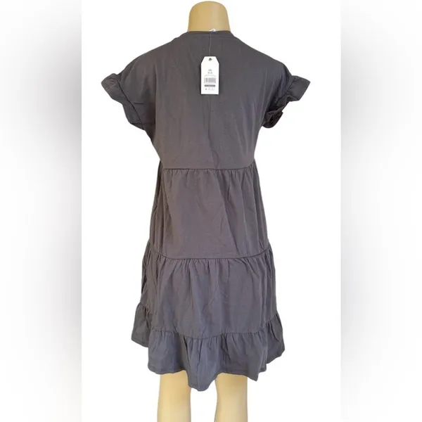 Time and Tru Women’s XS Gray Ruffle Sleeve Tunic Top Short Sleeve Casual - Image 2