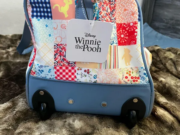 Winnie the Pooh luggage - Image 5