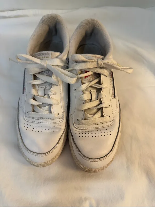 Reebok White Leather Low-Top Sneakers with Gray Accents - Image 3