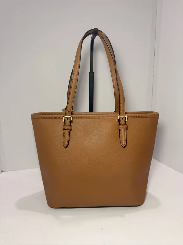 MICHAEL Michael Kors Jet Set Item Medium Top Zip Snap Pocket Tote – Acorn - Image 5