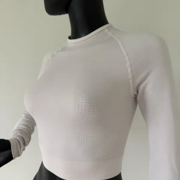 Gym Top Crop Top Long Sleeve Tee Round Neck Cropped Fitted Blouse Shirt Sport Top - Image 4