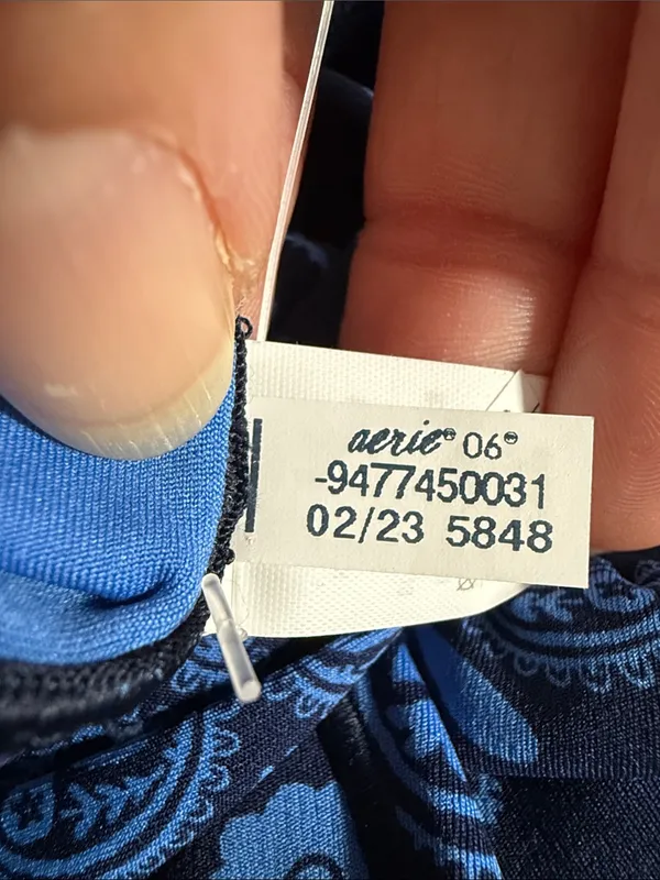 NWT OFFLINE by Aerie Navy & Blue Paisley Real Me Crop Leggings Size Medium - Image 8