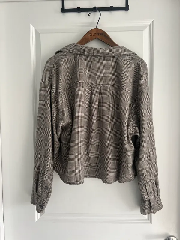 Outfitters Cropped Flannel - Image 2