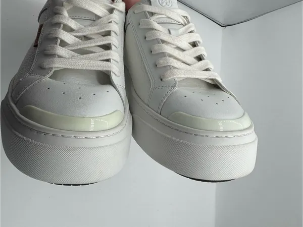 Tory‎ Burch Ladybug Platform Sneakers Titanium White/Washed Berry size 9.5 luxe - Image 9